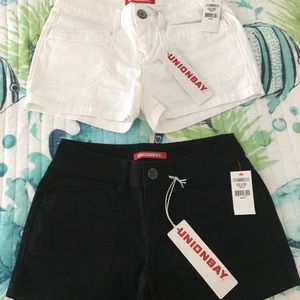 UnionBay Delaney Shorts White and Black